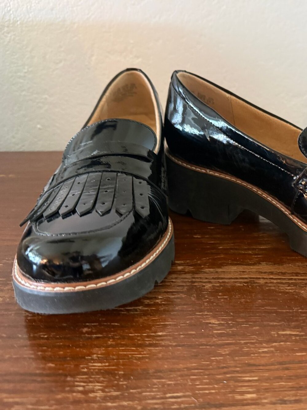 Naturalizer Patent Loafers – Size 8.5